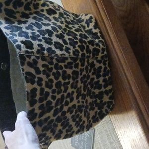 Huge cheetah tote / shoulder bag.  It's large can hold a lot.  A couple I pads